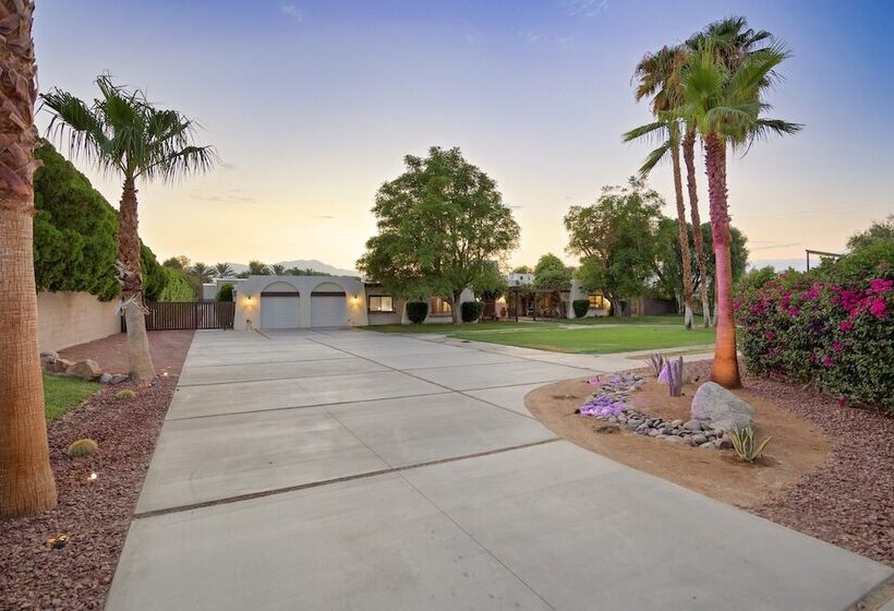 Starlight Estate By Avantstay 20 People! Architectual Mansion W/ Pool, Tennis Court, Game Room