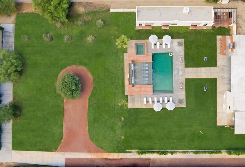 Starlight Estate By Avantstay 20 People! Architectual Mansion W/ Pool, Tennis Court, Game Room