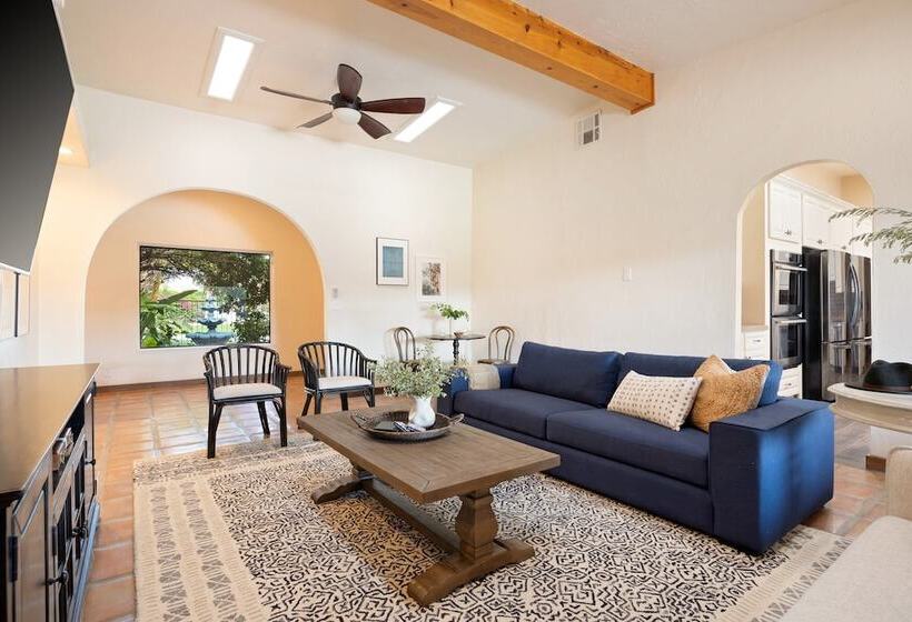 Starlight Estate By Avantstay 20 People! Architectual Mansion W/ Pool, Tennis Court, Game Room