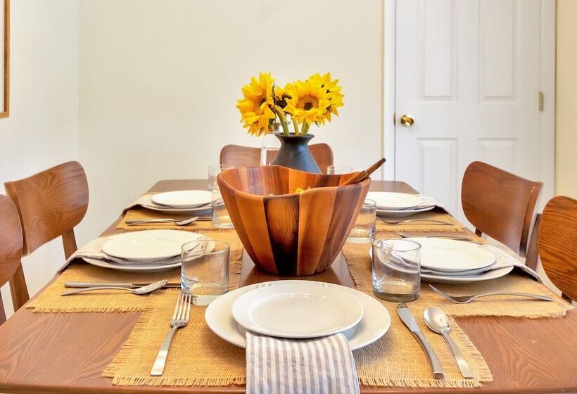 Summerfin By Avantstay Sunny Retreat Minutes From The Shore!