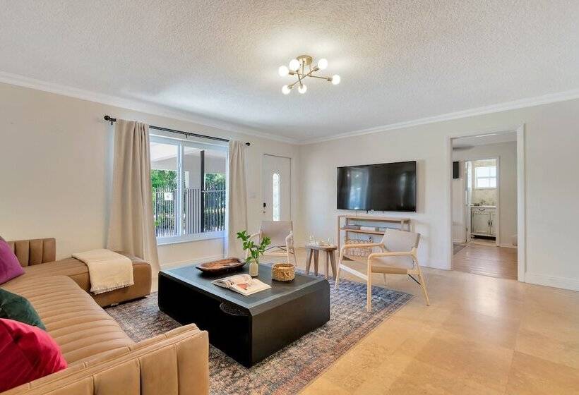 Summerfin By Avantstay Sunny Retreat Minutes From The Shore!