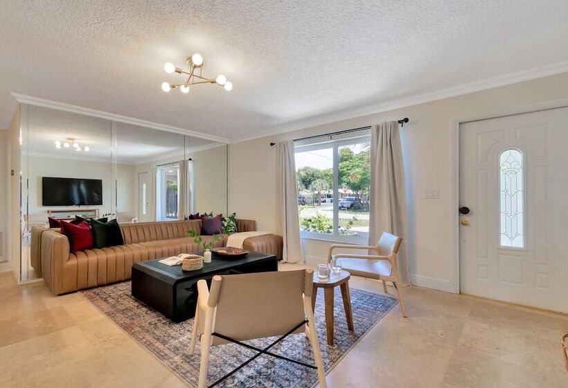 Summerfin By Avantstay Sunny Retreat Minutes From The Shore!