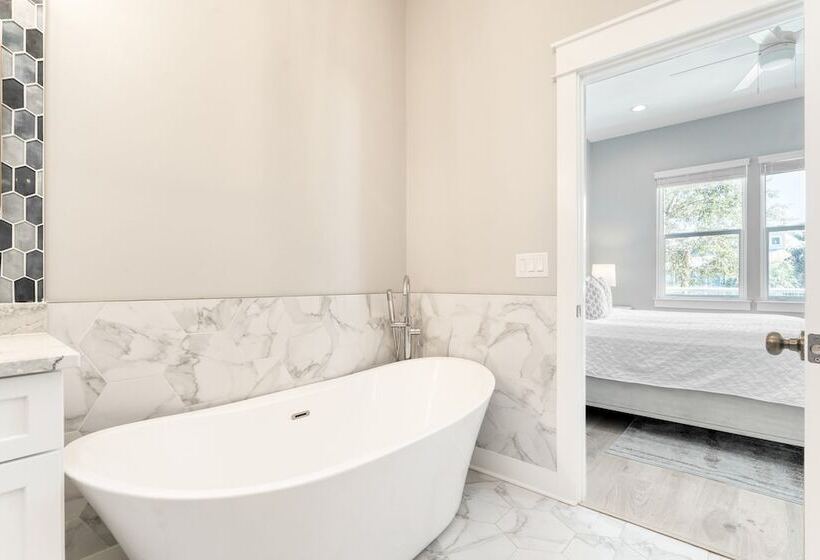 Sunfish Elegance By Avantstay Beach Access At An Indoor/outdoor Paradise