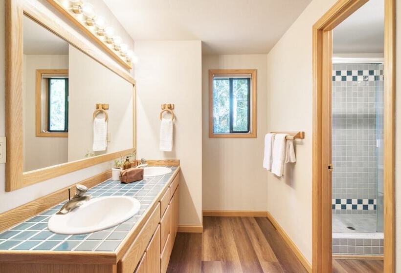 Tanner By Avantstay Modern Cascades Escape