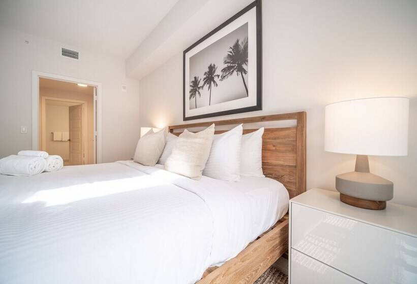 Tucker At Palmer Dadeland Miami