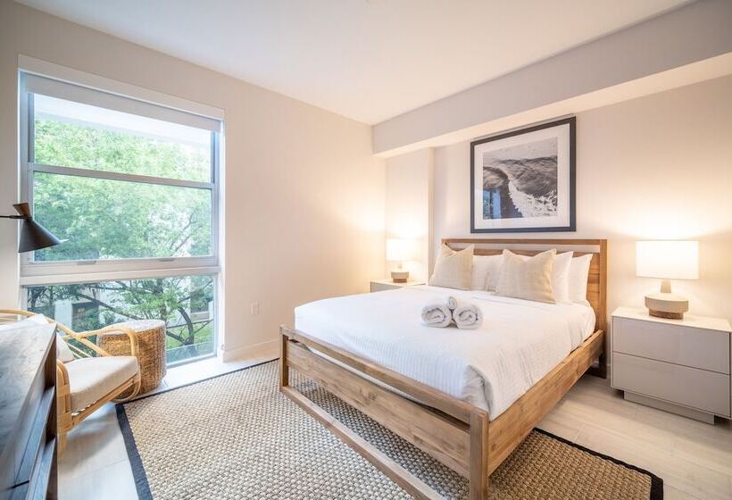 Tucker At Palmer Dadeland Miami