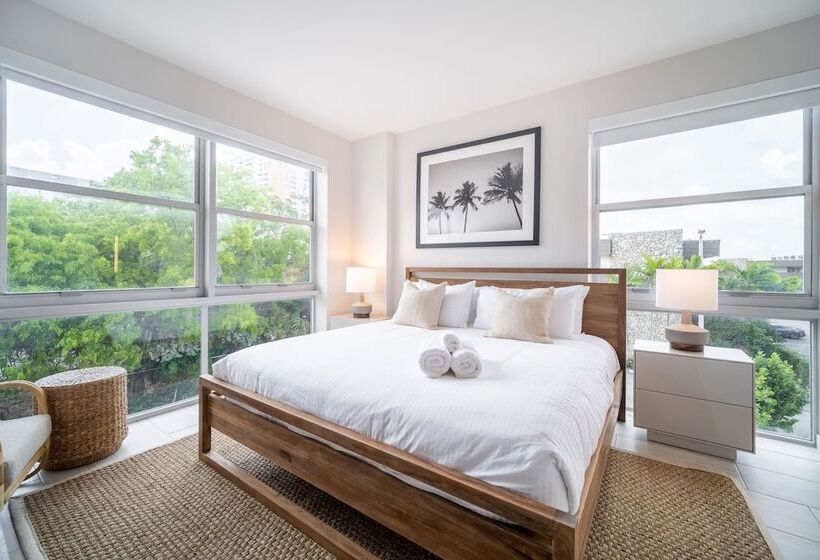 Tucker At Palmer Dadeland Miami