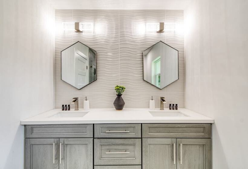 Turtle Nest By Avantstay Near Downtown & Beaches   Chic Fl Escape