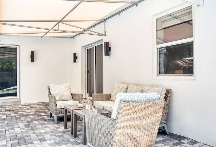 Turtle Nest By Avantstay Near Downtown & Beaches   Chic Fl Escape