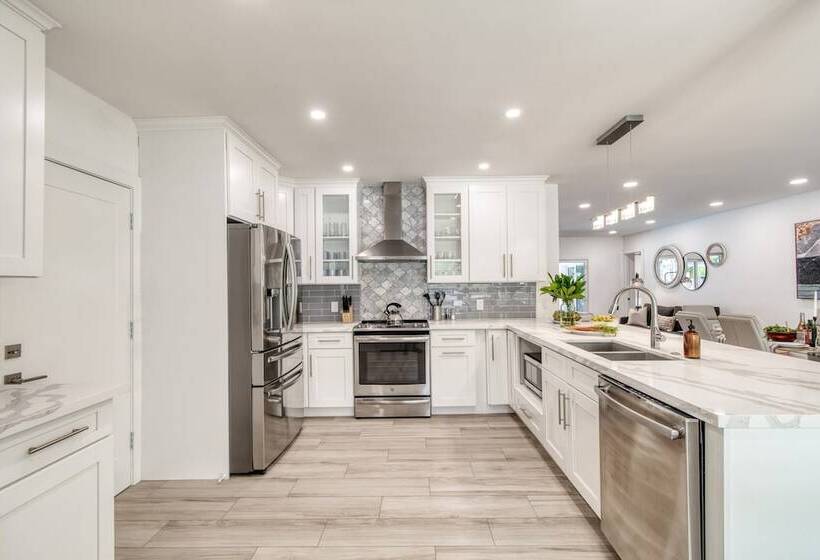 Turtle Nest By Avantstay Near Downtown & Beaches   Chic Fl Escape