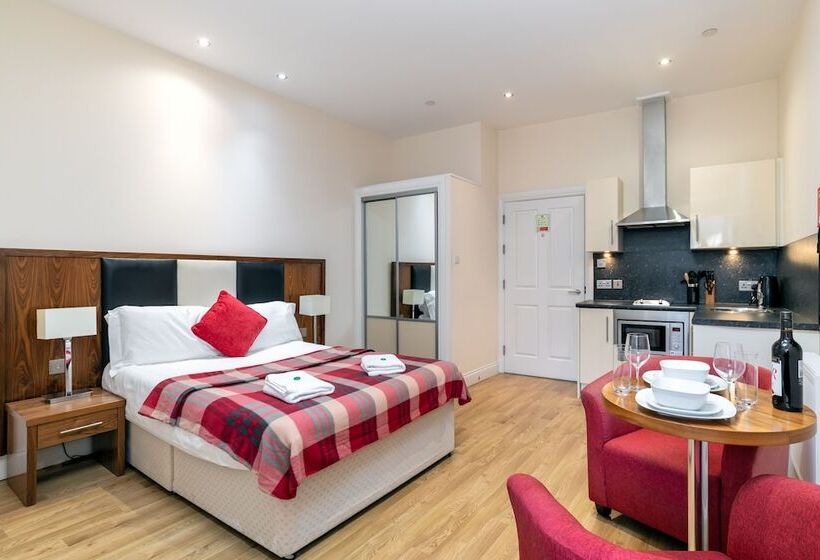 Victoria Court Suites