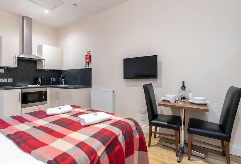 Victoria Court Suites