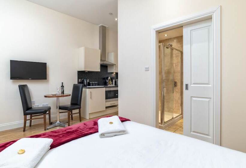 Victoria Court Suites