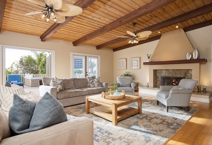 Wavebreak By Avantstay Close To Beaches/surfing