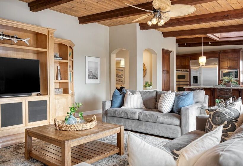 Wavebreak By Avantstay Close To Beaches/surfing