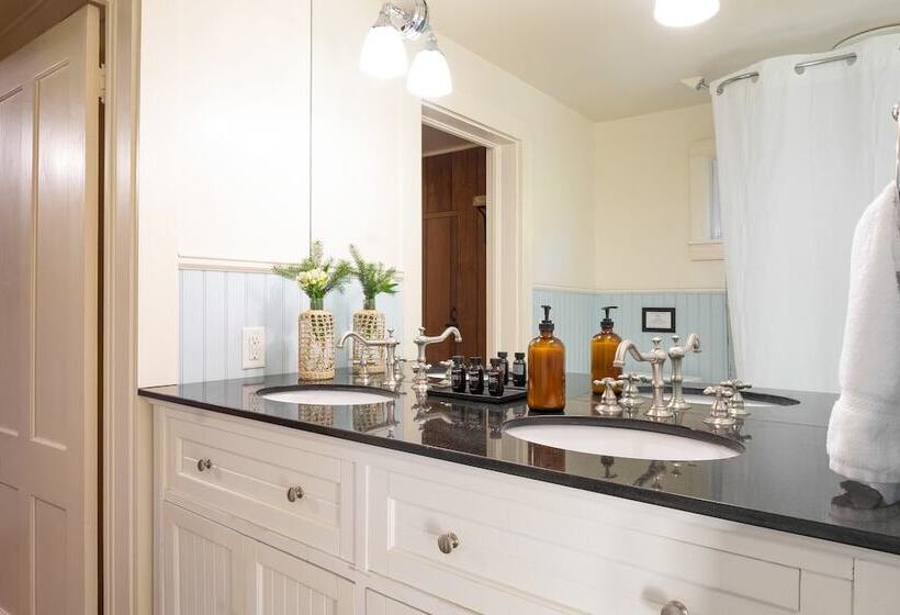 Whitney By Avantstay Private Berkshires Estate