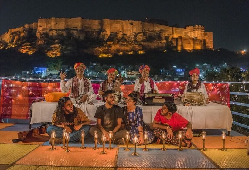 Общежитие Zostel Jodhpur   Clock Tower
