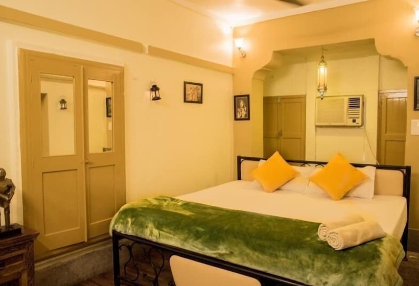 Общежитие Zostel Jodhpur   Clock Tower