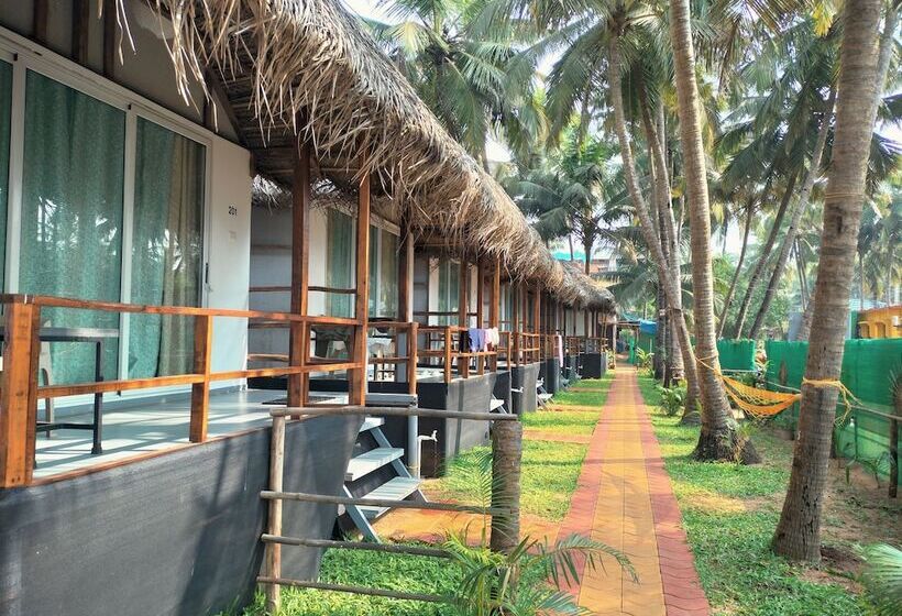فندق Agonda Beach Chalets