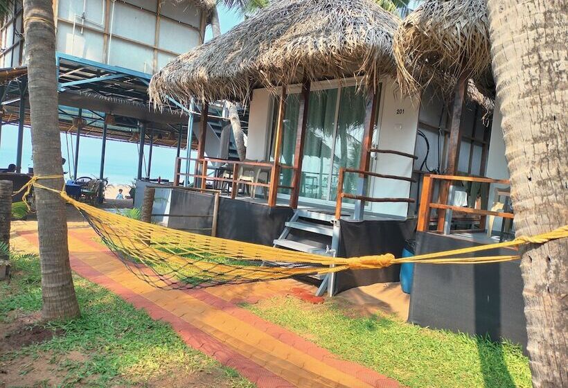 فندق Agonda Beach Chalets