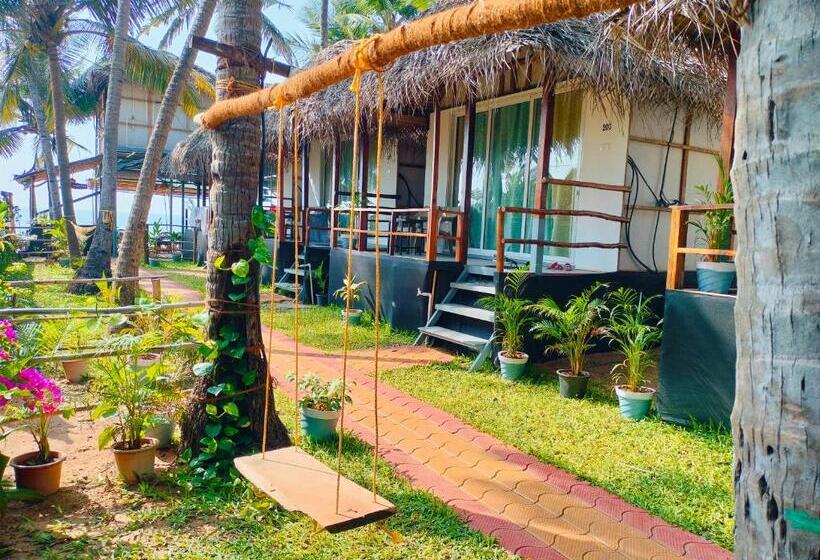 فندق Agonda Beach Chalets