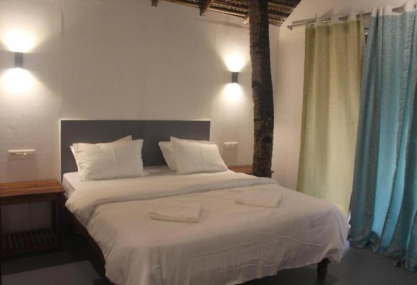 فندق Agonda Beach Chalets