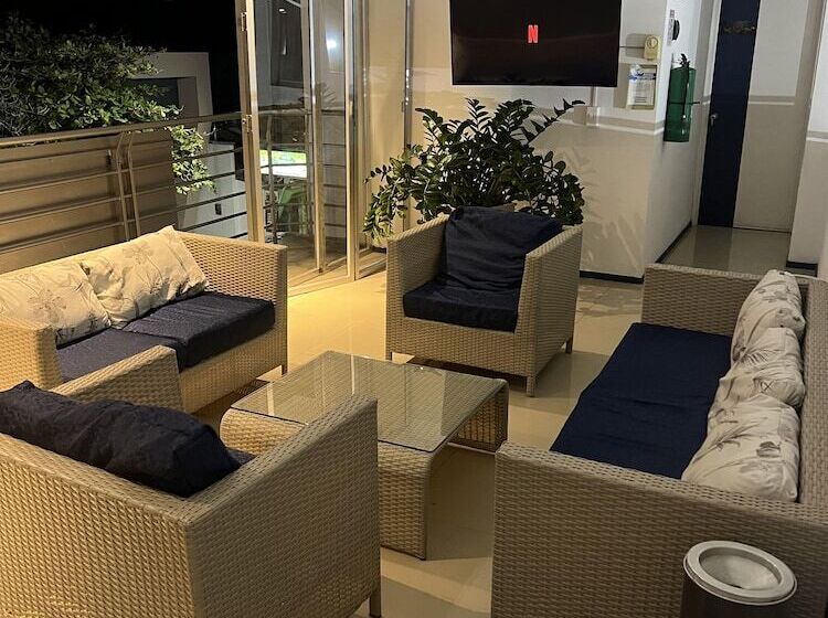 Отель Boutique Santa Ana