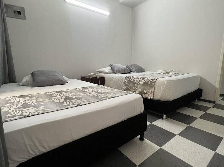 Отель Boutique Santa Ana