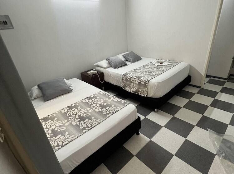 Отель Boutique Santa Ana