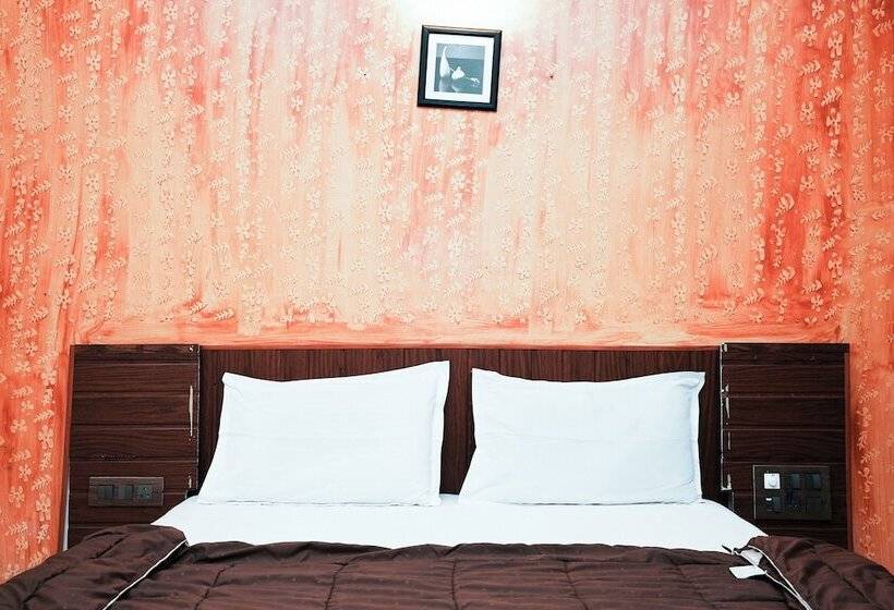 فندق Dwarka Resort