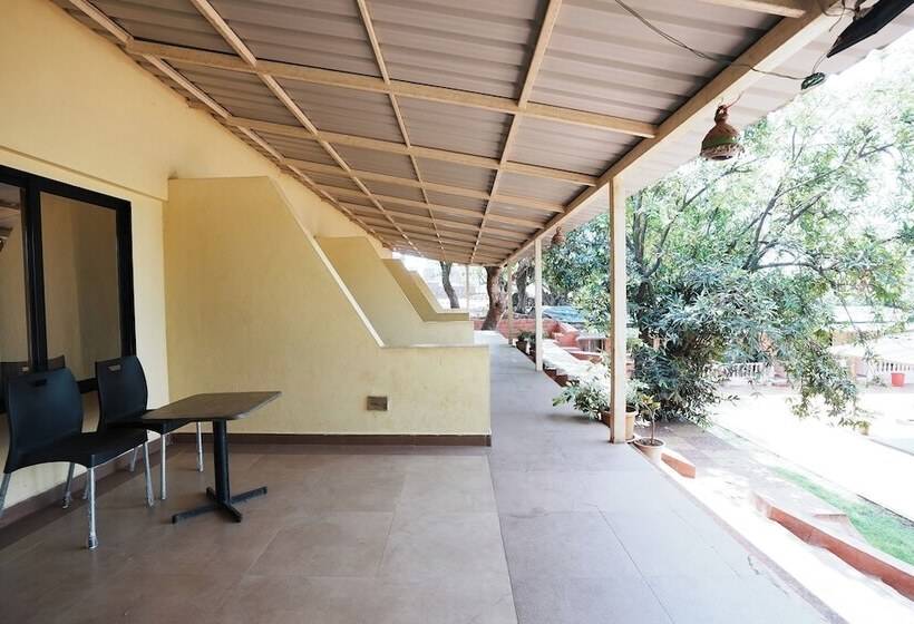 فندق Dwarka Resort