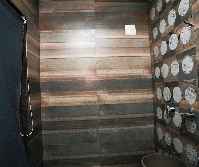 فندق Dwarka Resort