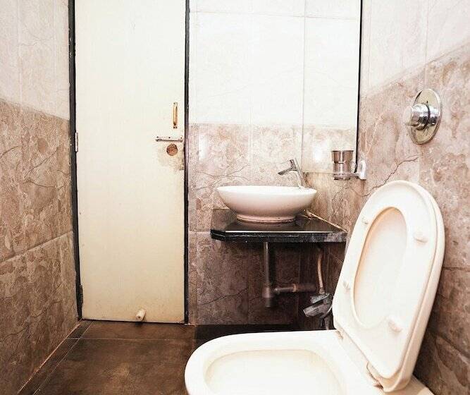 فندق Dwarka Resort