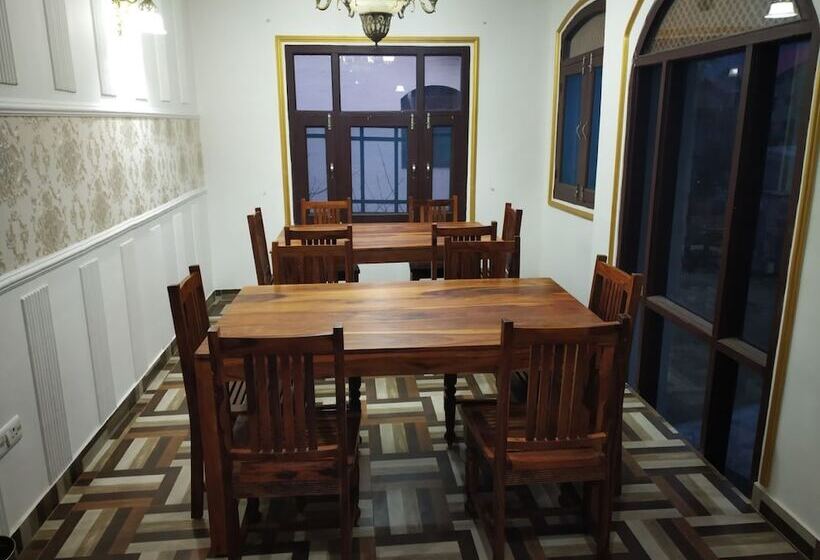 فندق Northland Residency