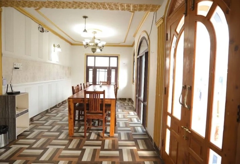 فندق Northland Residency