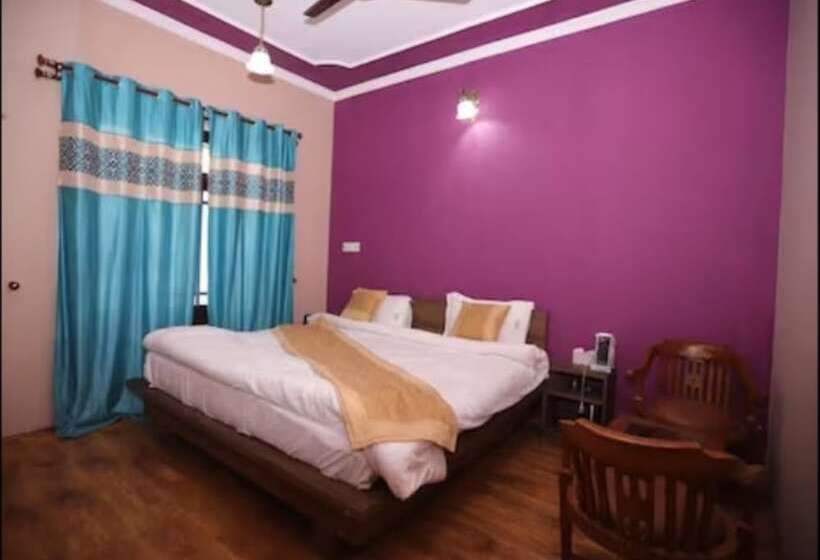 فندق Northland Residency