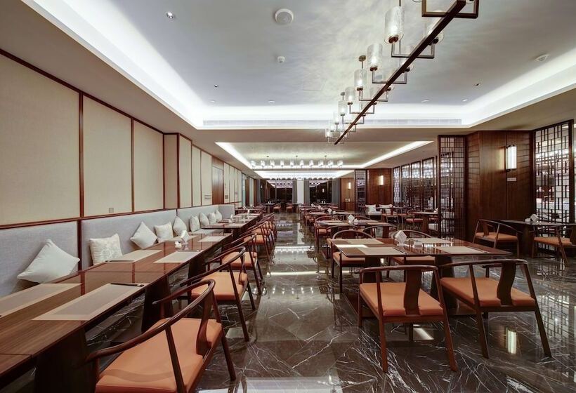 Howard Johnson By Wyndham Yilin Hotel Guangan