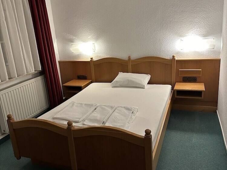 فندق Sachsenhof Riesa