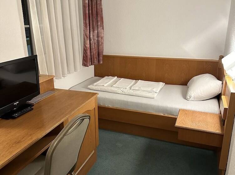 فندق Sachsenhof Riesa