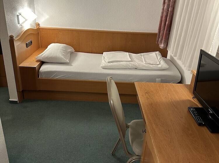 فندق Sachsenhof Riesa