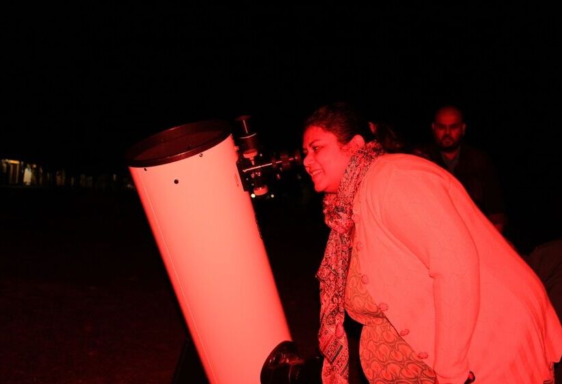 בית מלון כפרי Tusk And Roar Corbett Resort