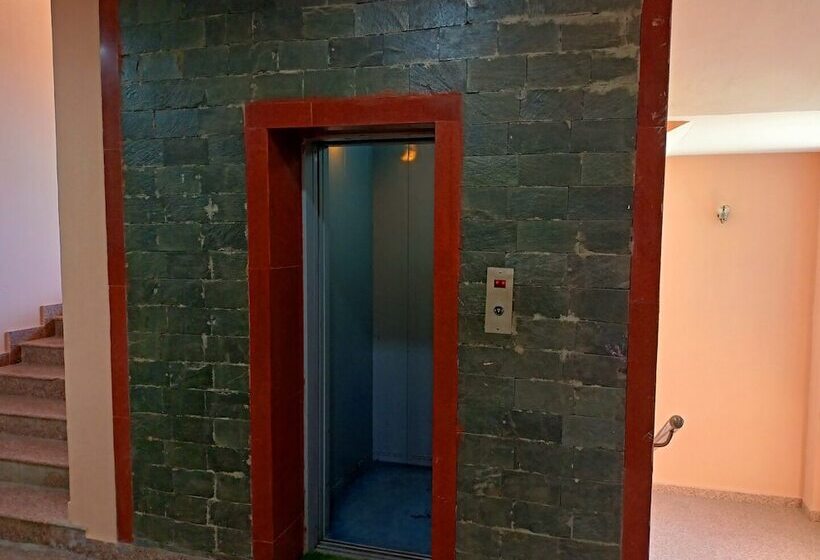 فندق The Grand Madhushala Shimla