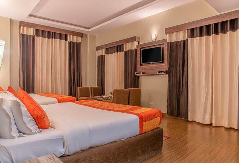 فندق The Grand Madhushala Shimla