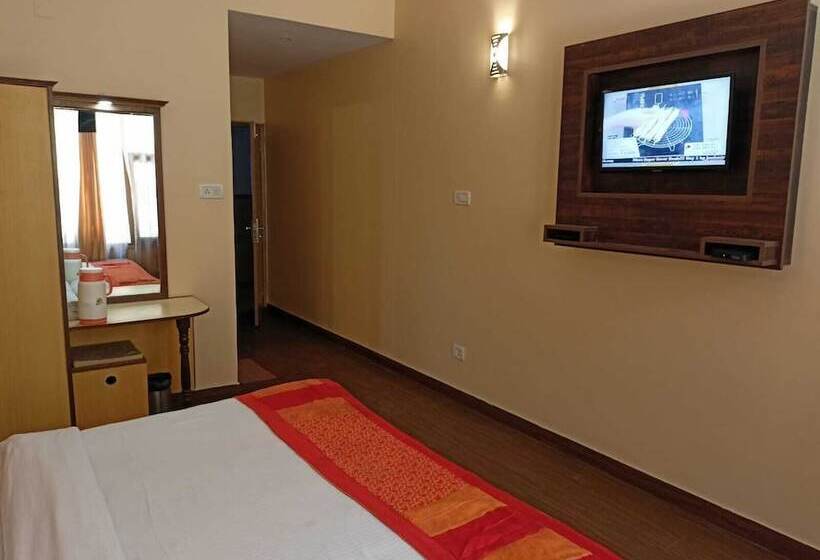 فندق The Grand Madhushala Shimla