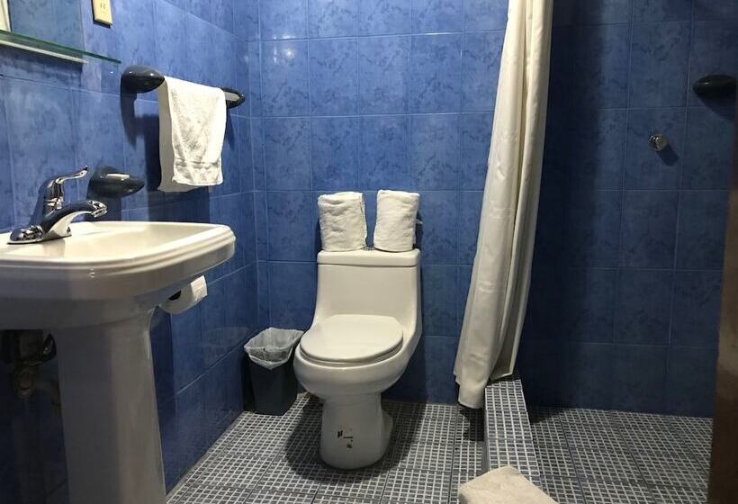 호스텔 El Portal 1610