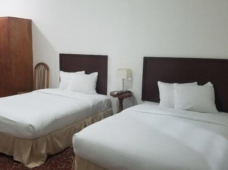 호스텔 El Portal 1610