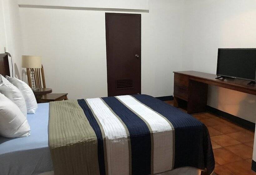 호스텔 El Portal 1610