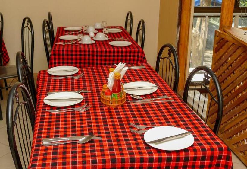 هاستل Runako Lodge