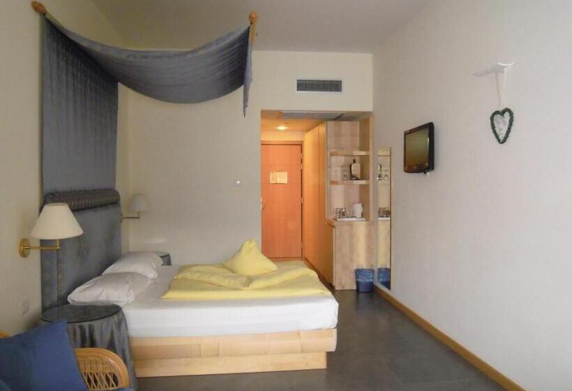 Beach Hotel Du Lac Malcesine