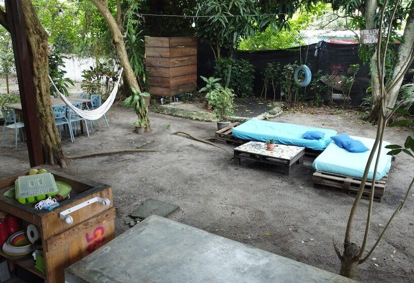 Bed and Breakfast Acuarela Hostal